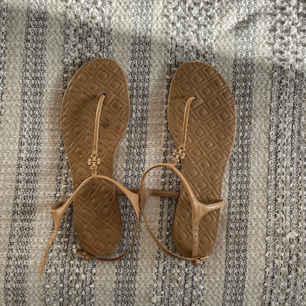 Tory Burch Women’s T-Strap Flat Sandals